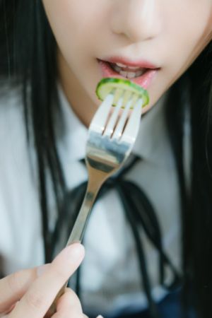 6080欧美不卡一区_高清在线观看电视