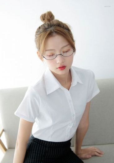 在学校和男朋友做_BD英语完整视频观看